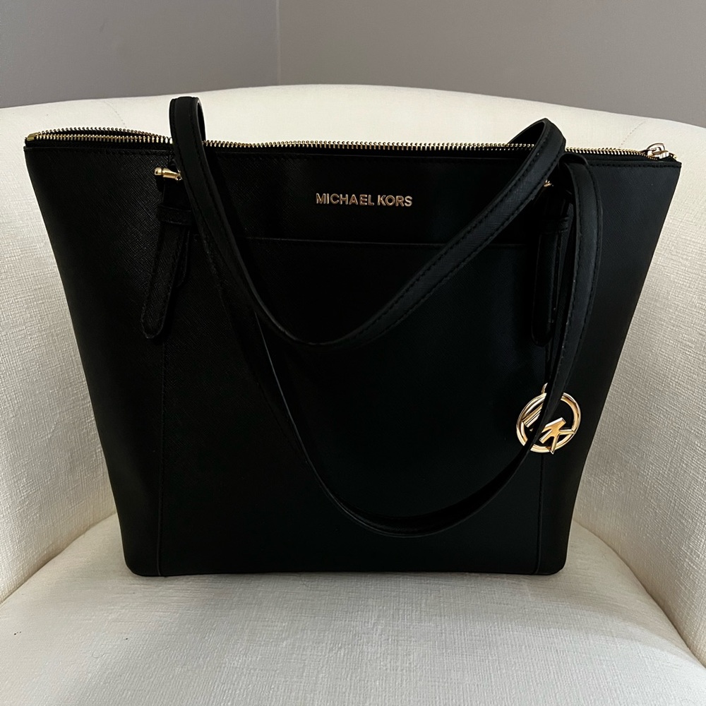 Michael Kors Ciara Tote